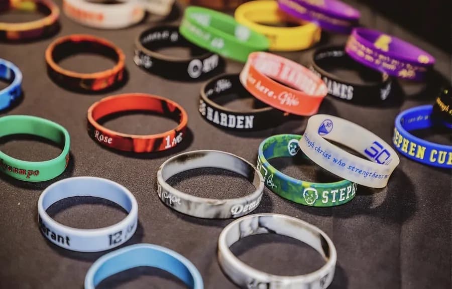 Bracelets en silicone aux noms de joueurs NBA